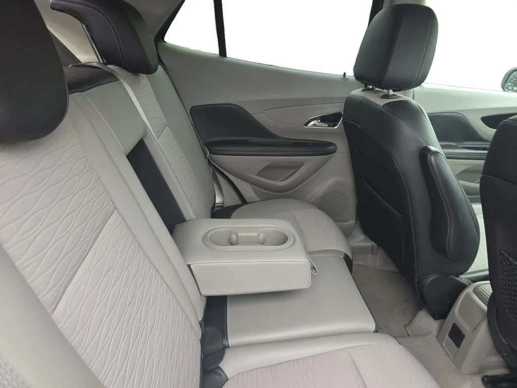 Used 2015 White Pearl Tricoat Buick Base image 23