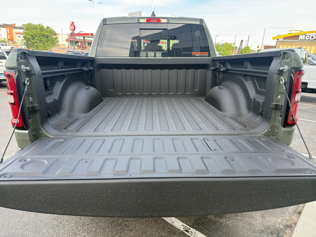 New 2026 Canyon Lake Exterior Paint RAM Laramie image 16