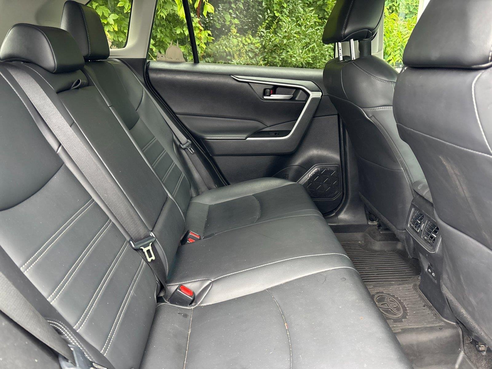 Used 2023 Wind Chill Pearl Toyota XLE Premium image 36