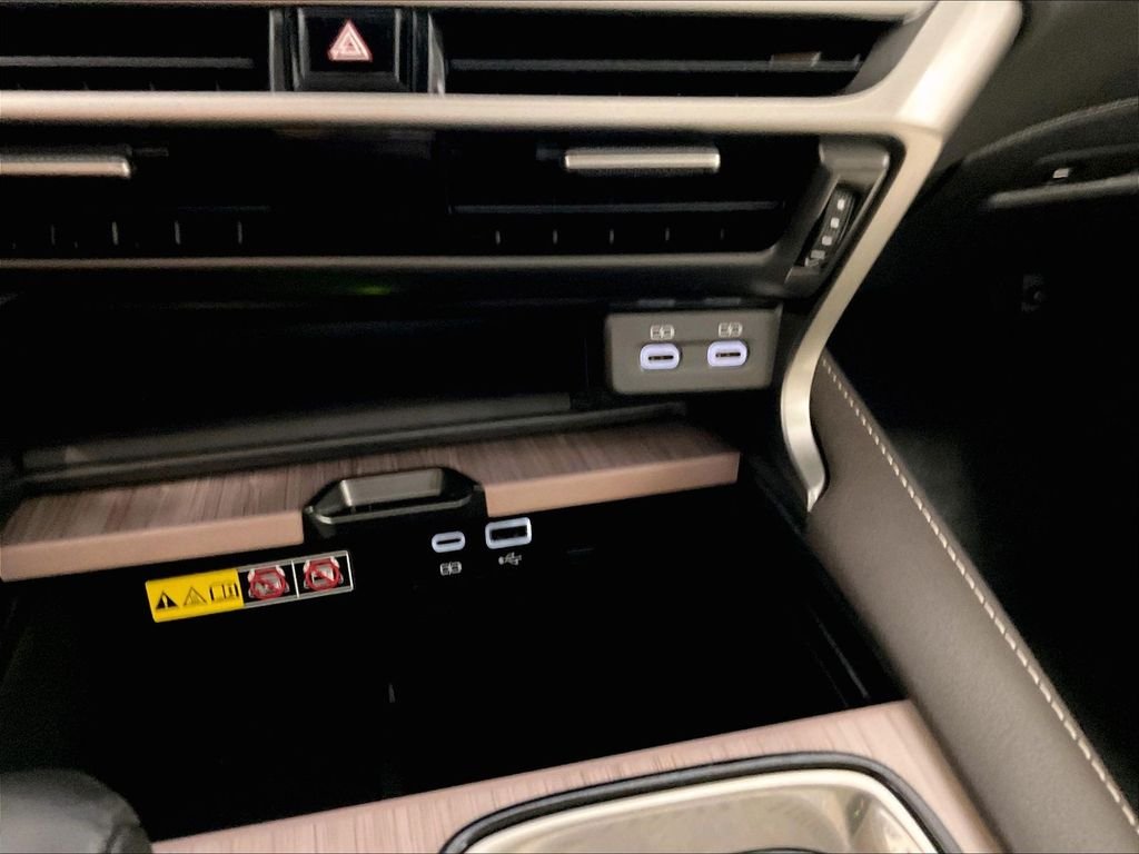 Used 2024 White Lexus 350 Premium image 27