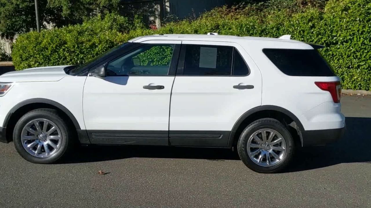 2016 Ford Explorer photo 4