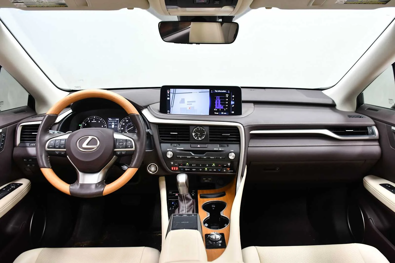 Certified Used 2020 ATOMIC SILVER Lexus  image 18