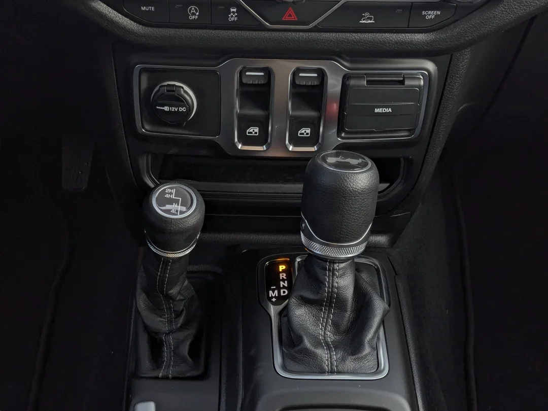 New 2026 Grey Jeep Sport - - 4x4 - 2.0L Turbo Engine - 12.3 Uconnect 5 Display - Black Freedom Hardtop & More! image 21