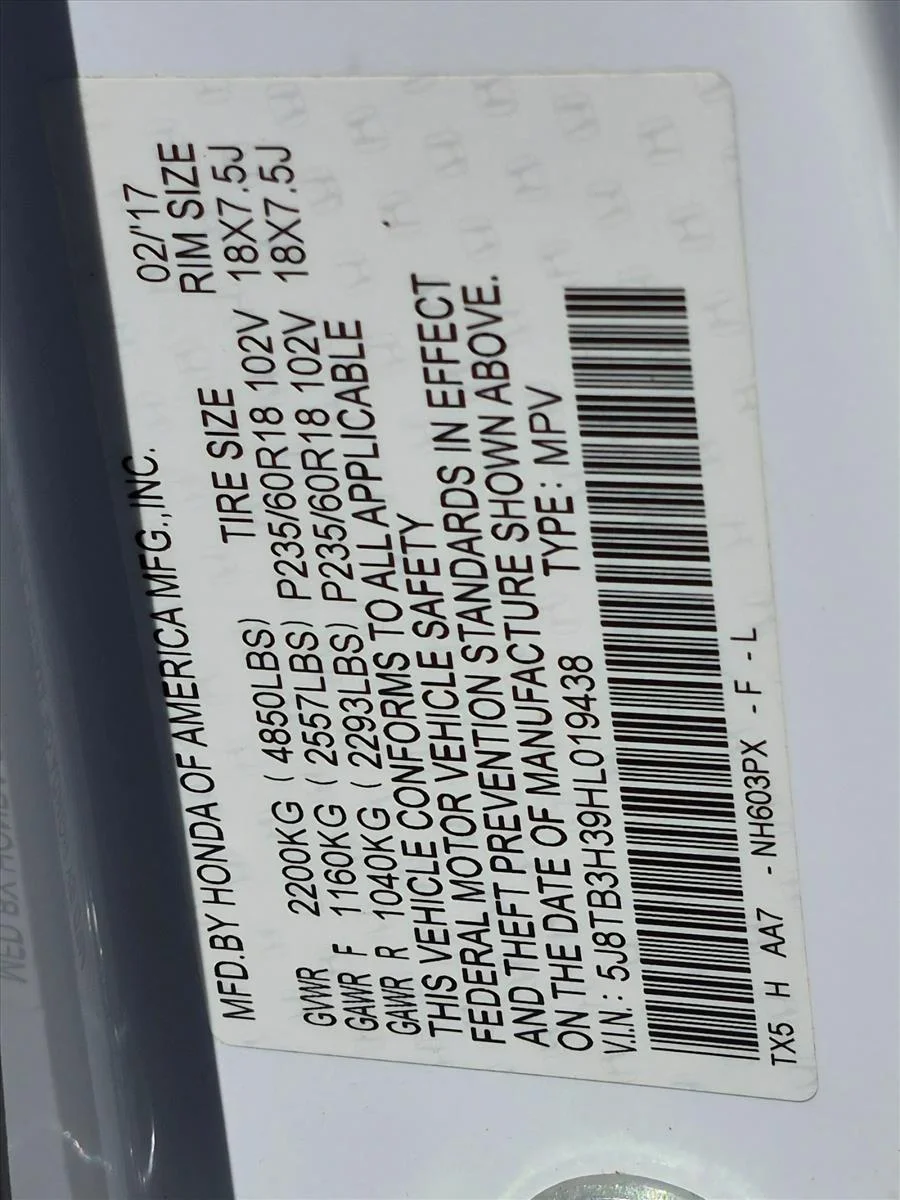 Used 2017 White Diamond Pear Acura  image 23