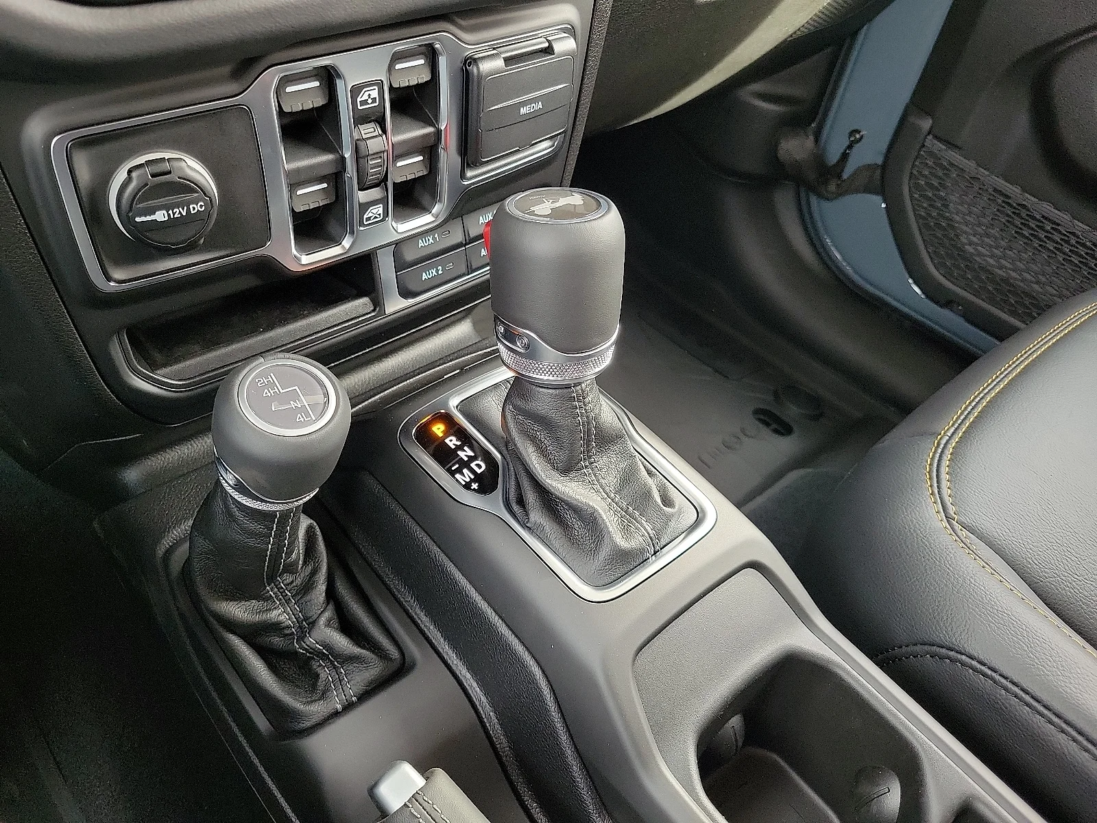 New 2026 PDS Anvil Clear Jeep 4-DOOR SAHARA image 19
