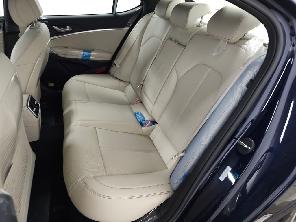 New 2026 Capri Blue Genesis 2.5T image 22