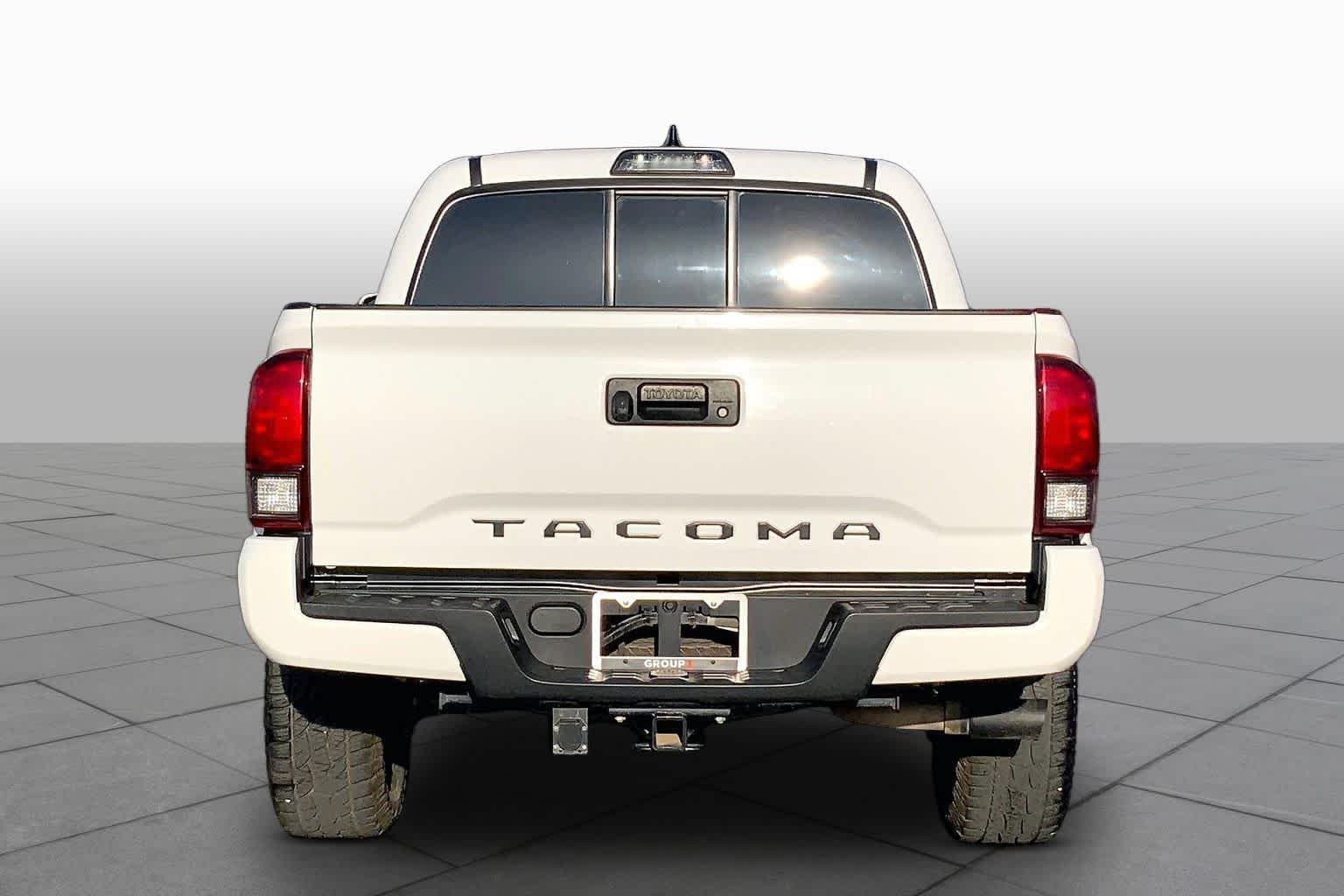 Used 2019 Super White Toyota SR image 5