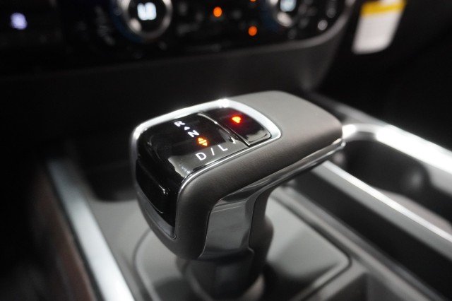 2026 GMC Sierra 1500 SLT - Photo 33