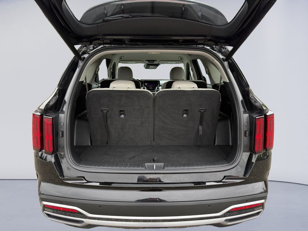 Used 2023 Black Kia SX Prestige image 19