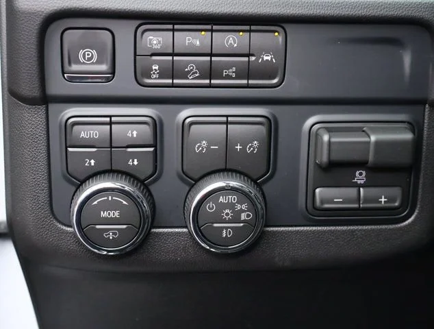 New 2026 Polar White Tricoat Chevrolet High Country image 15