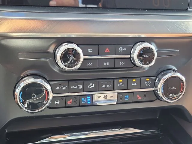 New 2026 Ruby Red Metallic Ford King Ranch image 27