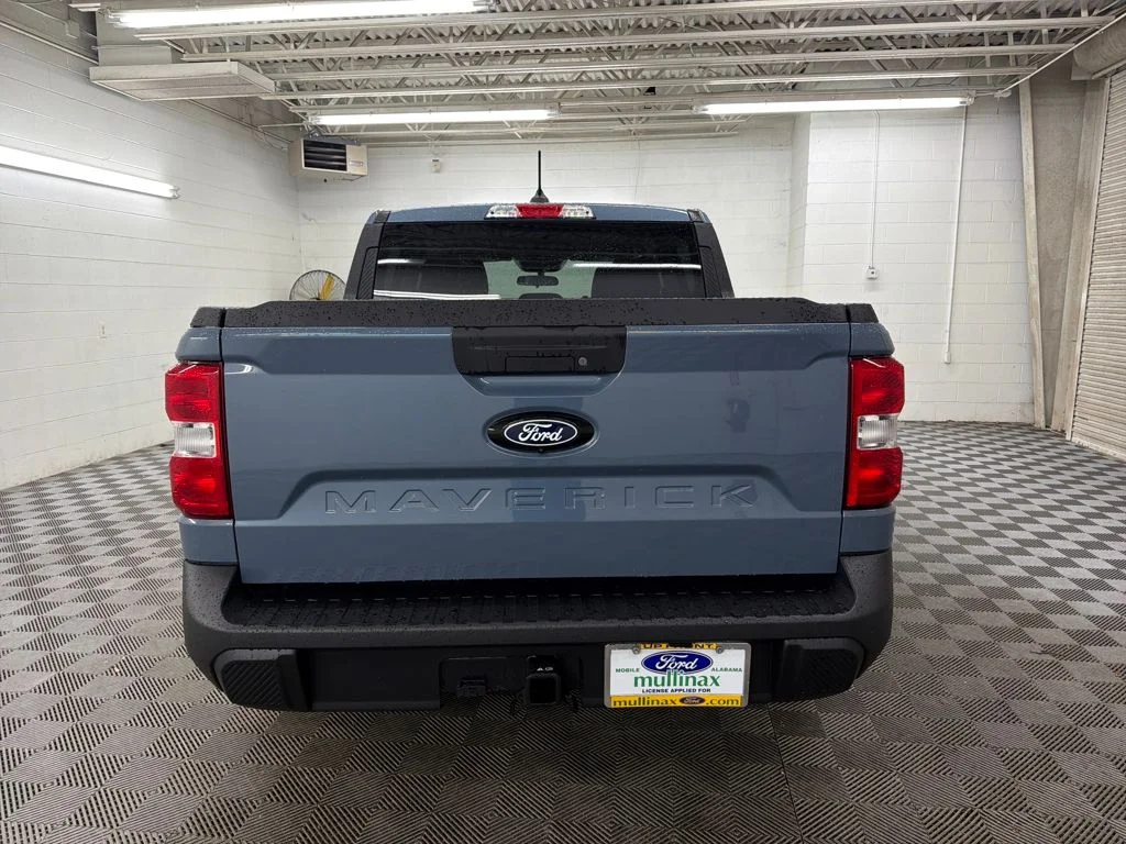 New 2026 Gray Ford XLT image 7