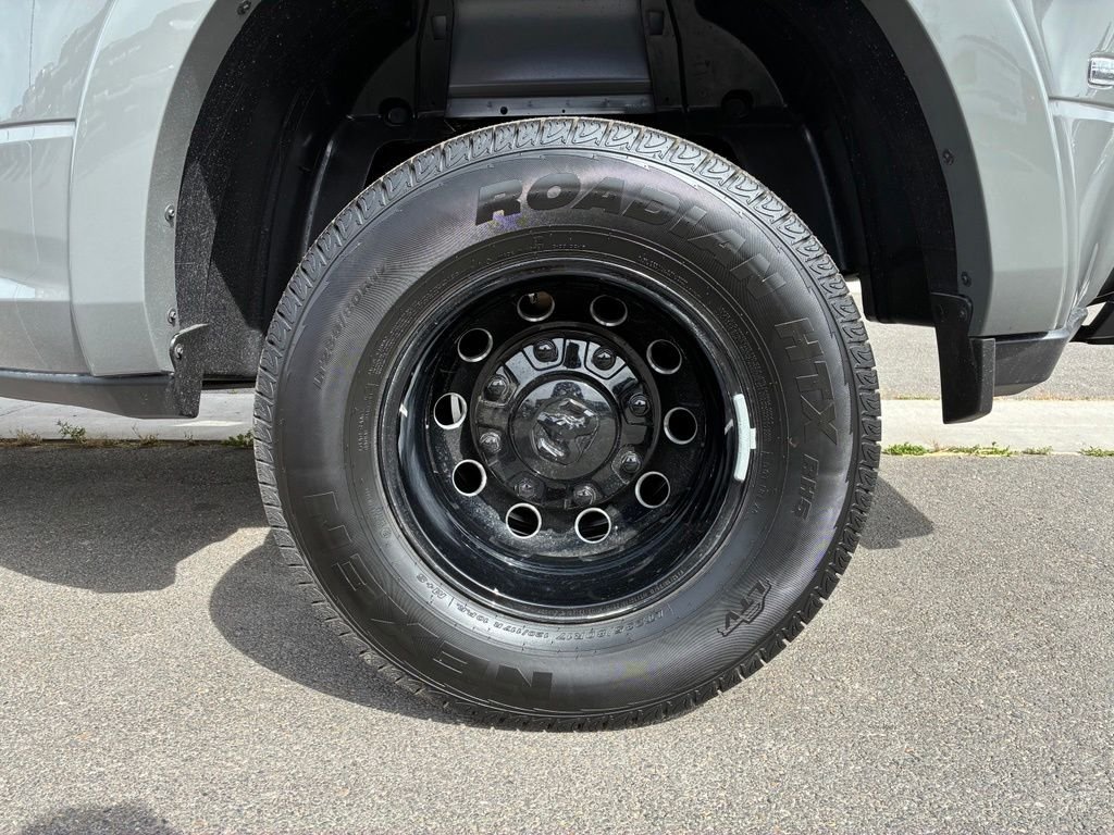 New 2026 Ceramic Gray Clearcoat RAM Limited image 50