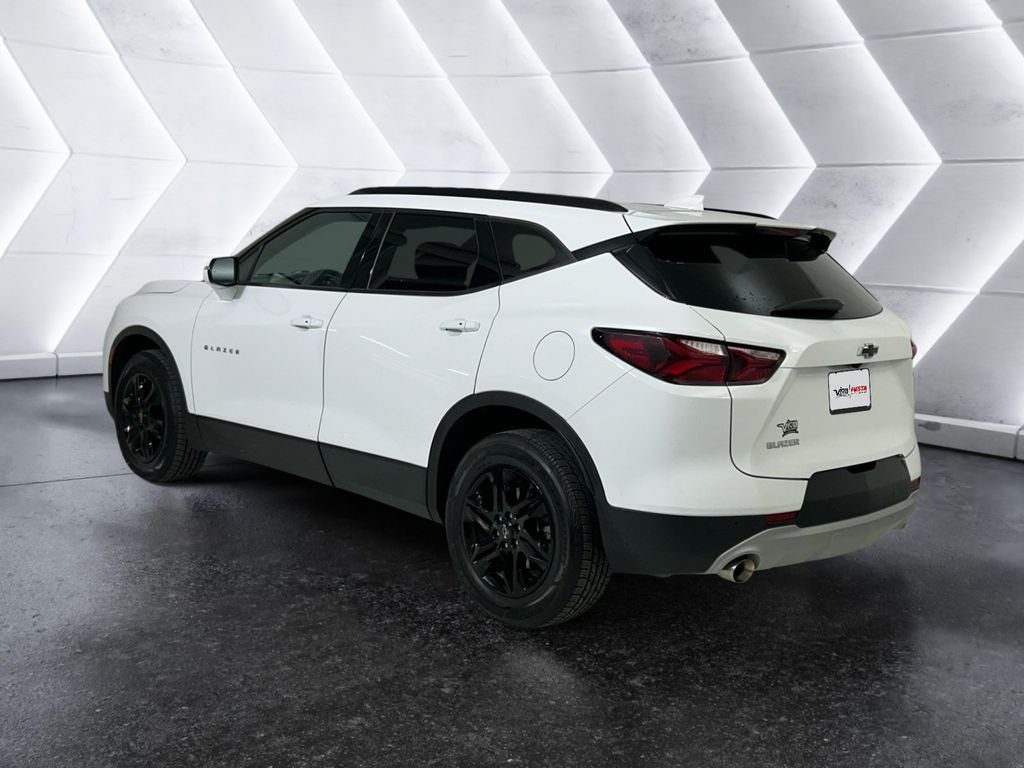 Used 2021 White Chevrolet LT image 6