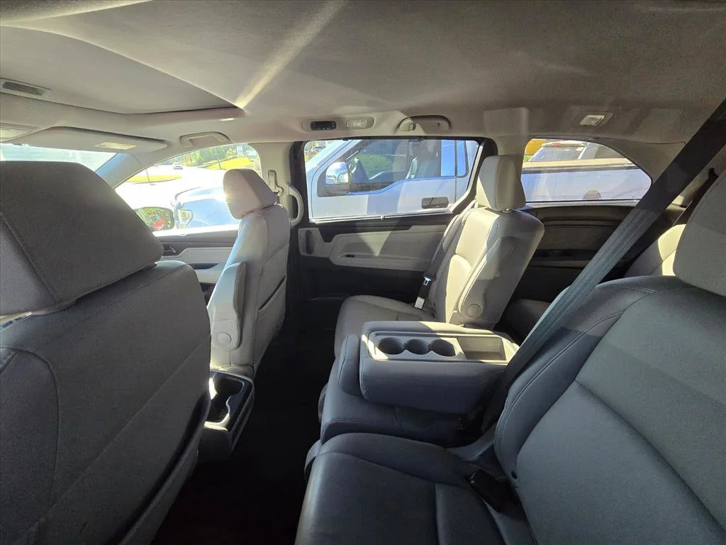 Used 2020 Blue Honda EX-L image 5