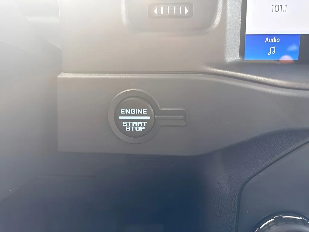 Used 2025 Gray Ford Base image 13