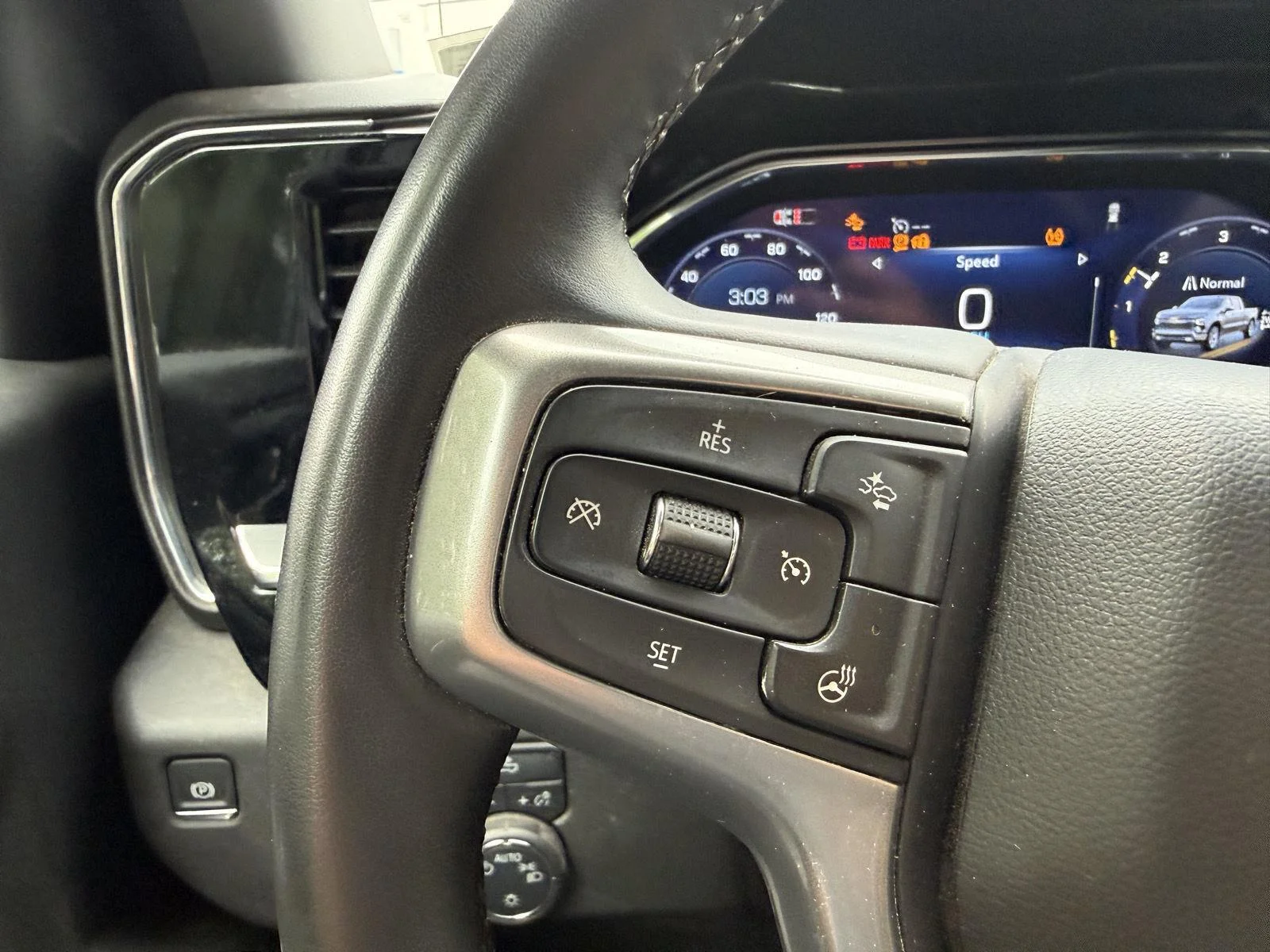Used 2024 Summit White Chevrolet LT (2FL) image 11
