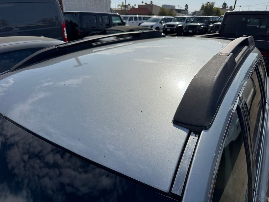 Used 2011 Silver Subaru 2.5i image 6