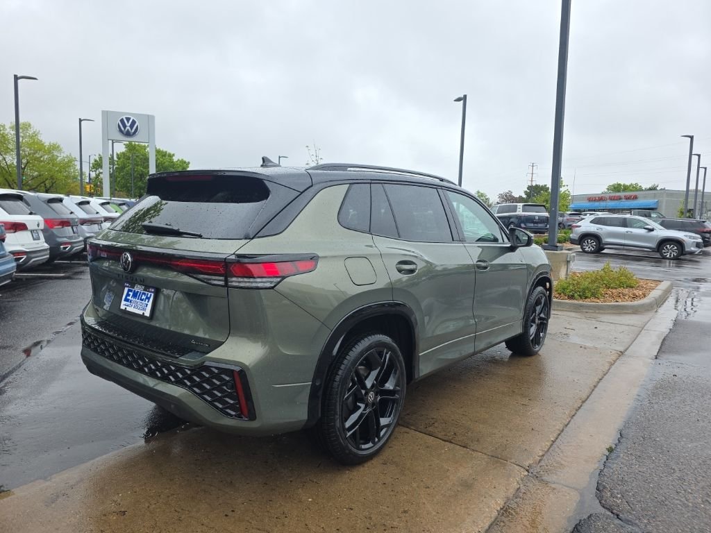 New 2026 Avocado Green w/Deep Black Roof Volkswagen 2.0T SE R-Line Black image 5