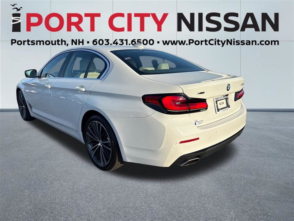Used 2023 Alpine White BMW 540i xDrive w/premium pkg image 36