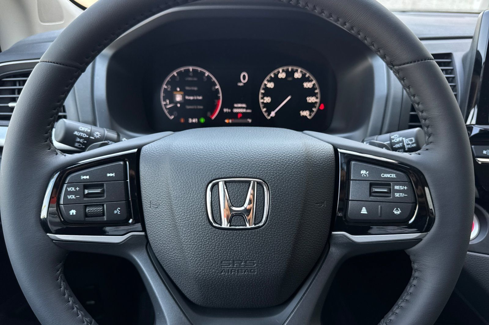 New 2026 Platinum White Pearl Honda EX-L image 27