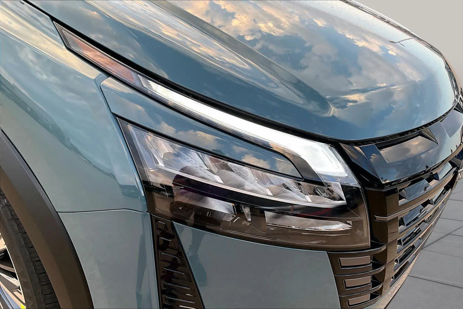 New 2026 Baltic Teal Pearl / Super Black Two-tone Nissan Platinum image 13