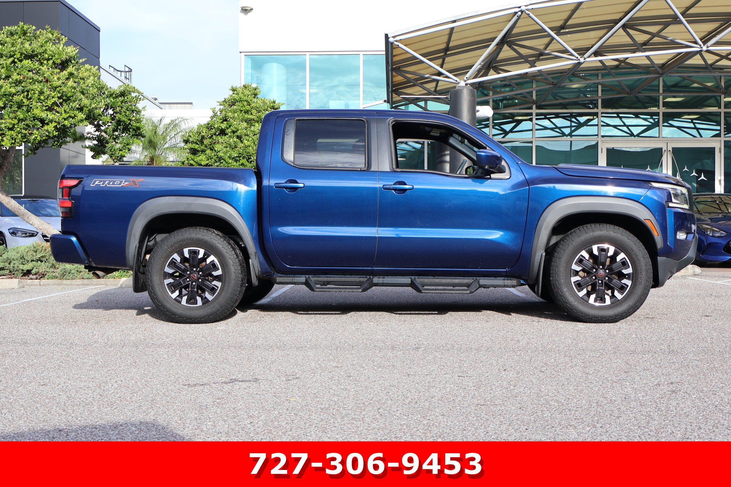 Used 2022 Deep Blue Pearl Nissan PRO-X image 8