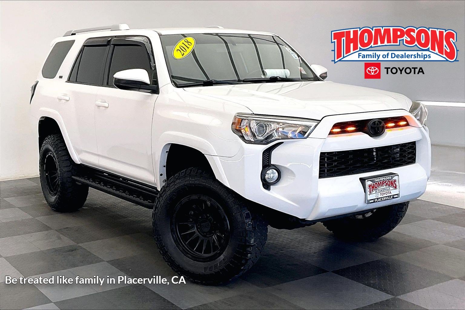 Used 2018 Super White Toyota SR5 image 1