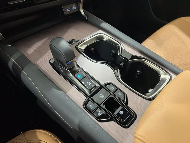 Used 2024 White Lexus 350 Premium image 17