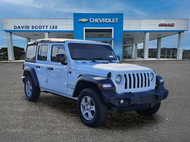 Used 2020 White Jeep Sport S image 4