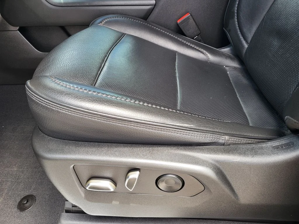 Used 2022 Onyx Black GMC Denali image 19
