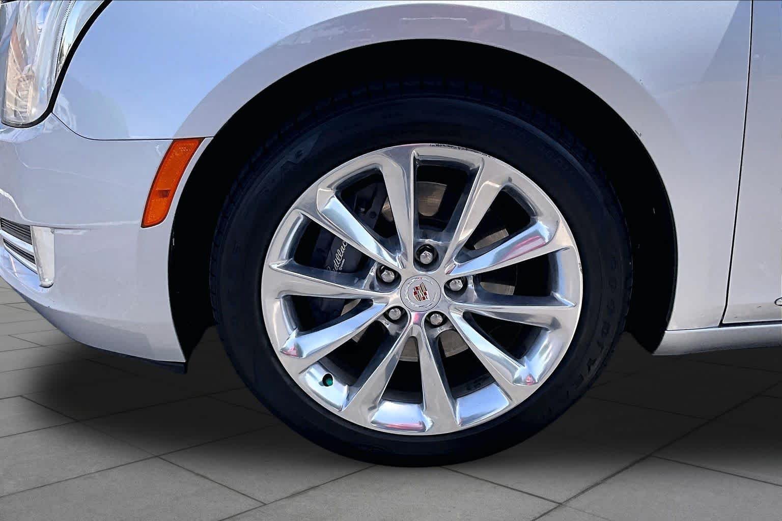 Used 2013 Radiant Silver Metallic Cadillac Premium image 10