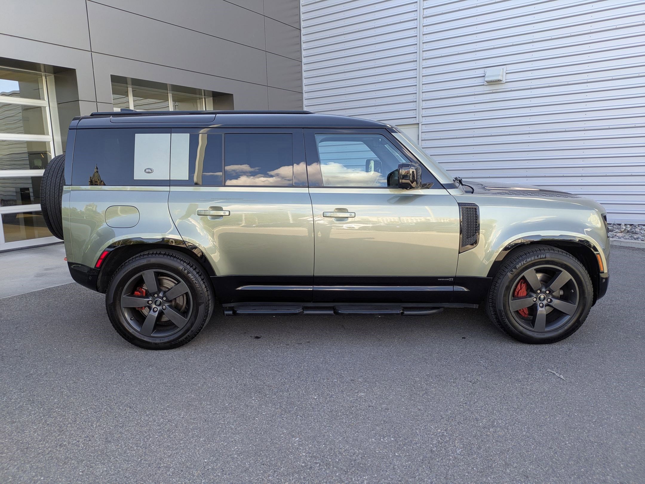 Used 2021 Pangea Green Metallic Land Rover 110 X AWD image 4