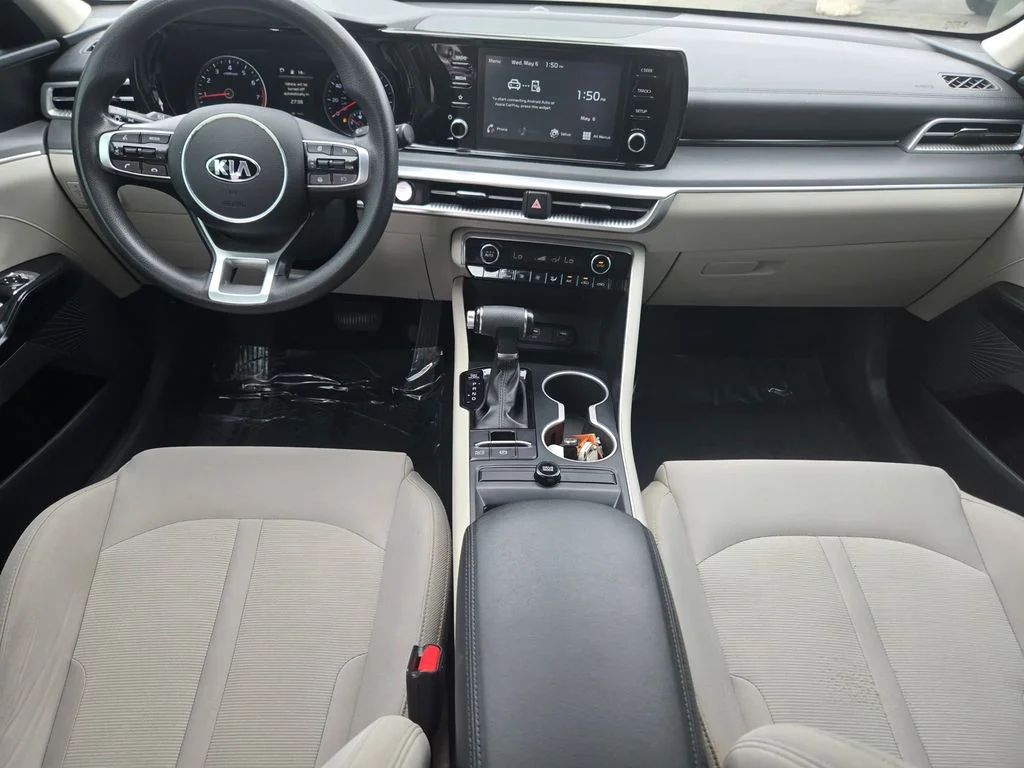 2021 Kia K5 LXS - Photo 11