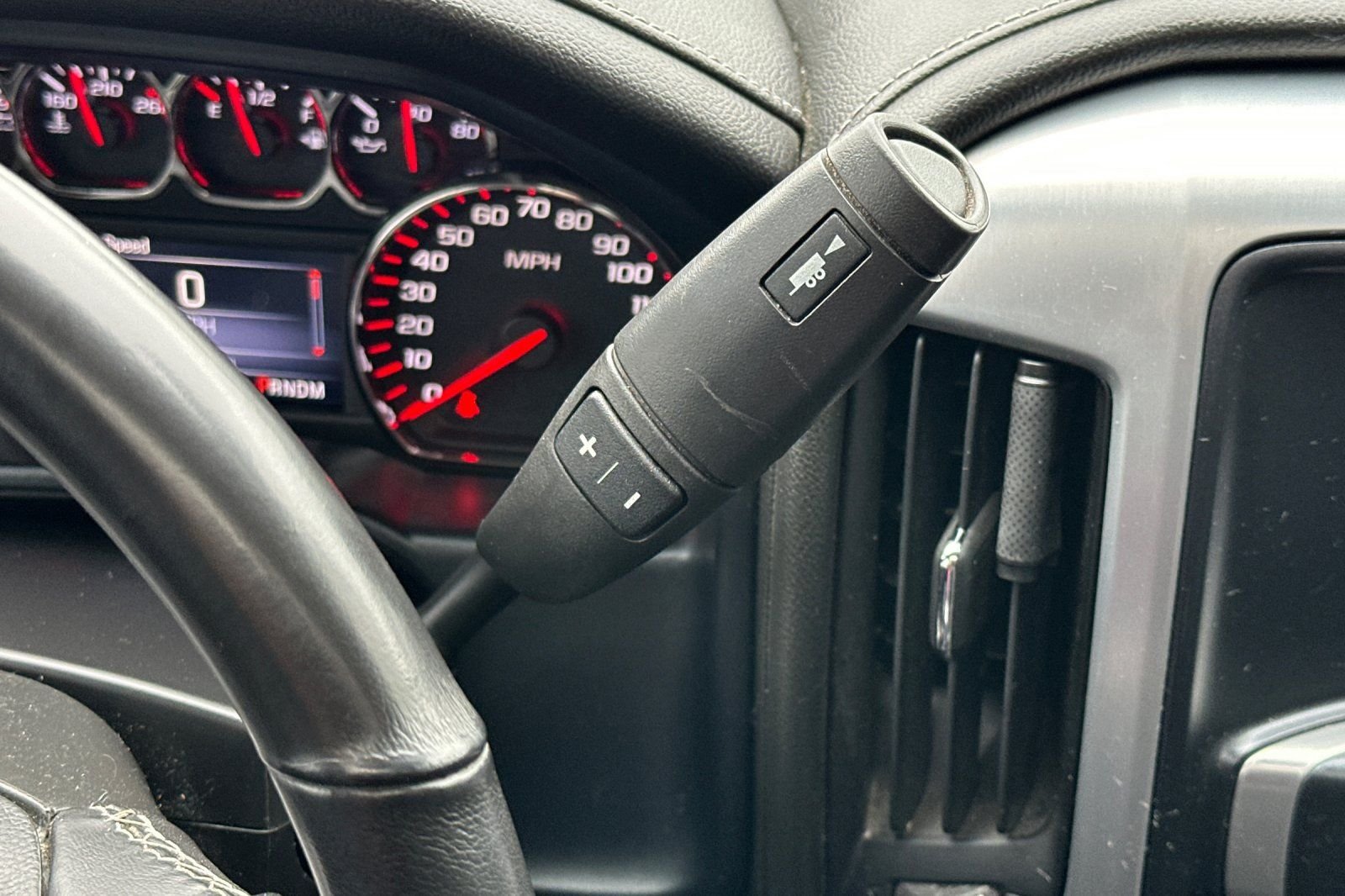 Used 2016 Silver GMC SLT image 24