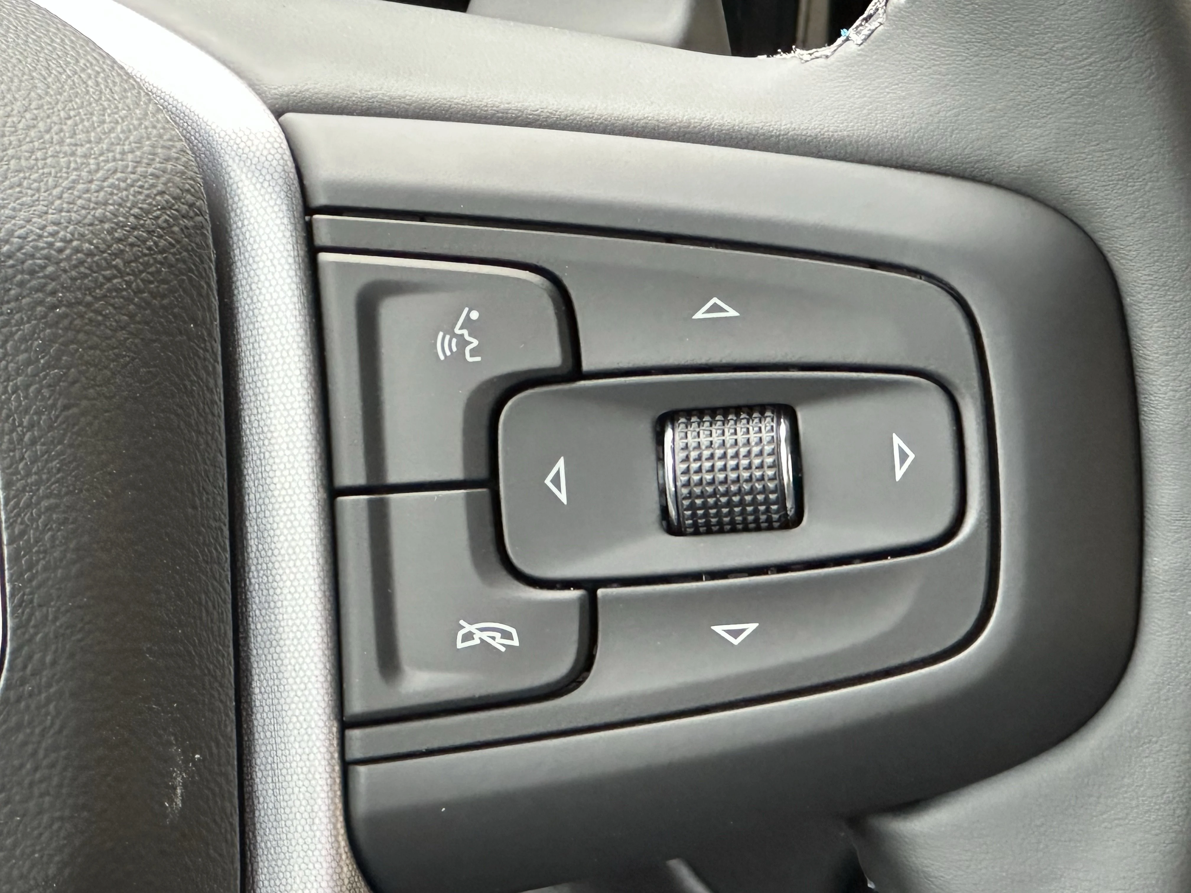New 2026 Onyx Black GMC Elevation image 14
