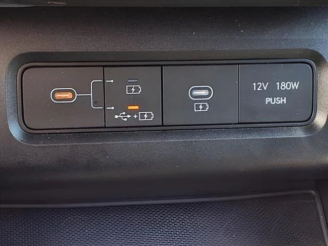 New 2025 White Hyundai SEL Convenience image 20