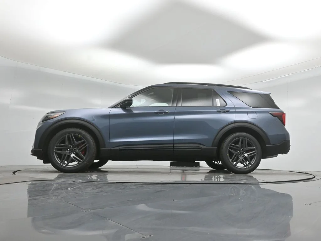 New 2026 Vapor Blue Metallic Ford ST image 7