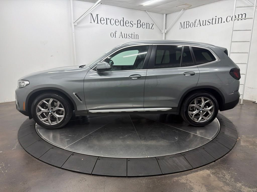 Used 2023 Gray BMW xDrive30i image 4