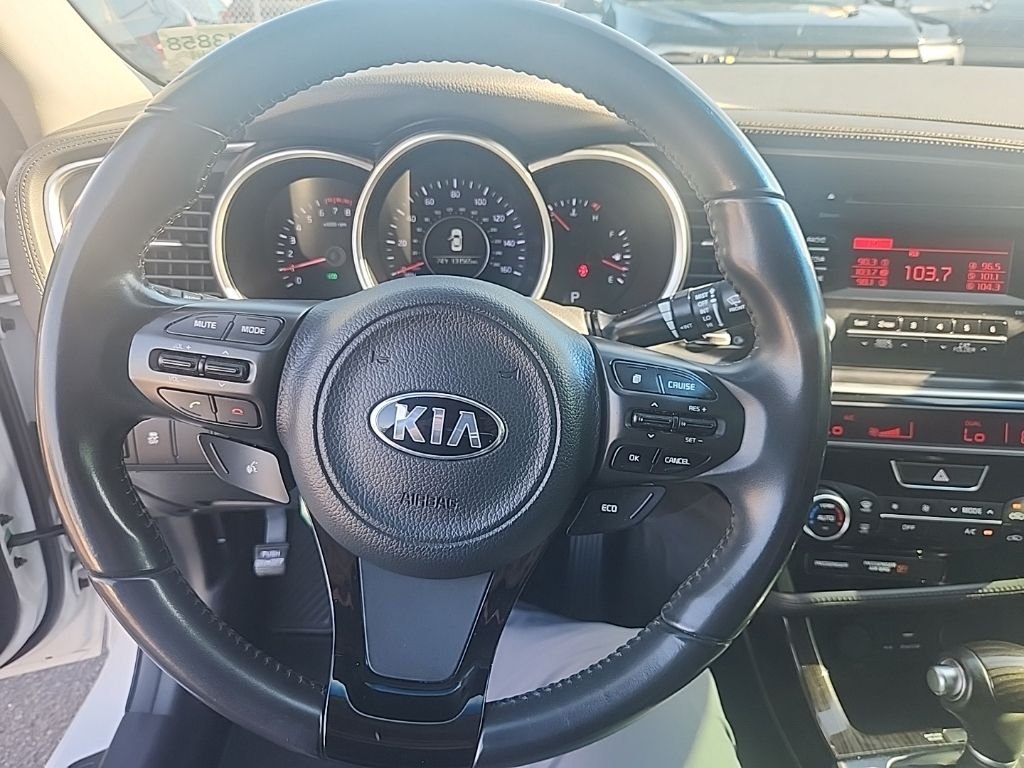 Used 2015 Snow White Pearl Kia EX image 22