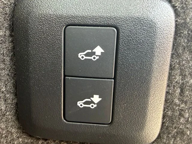 Used 2020 Black Land Rover HSE image 49