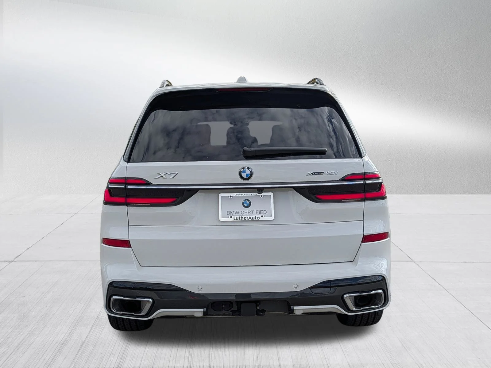 Certified Used 2026 Alpine White BMW xDrive40i image 6
