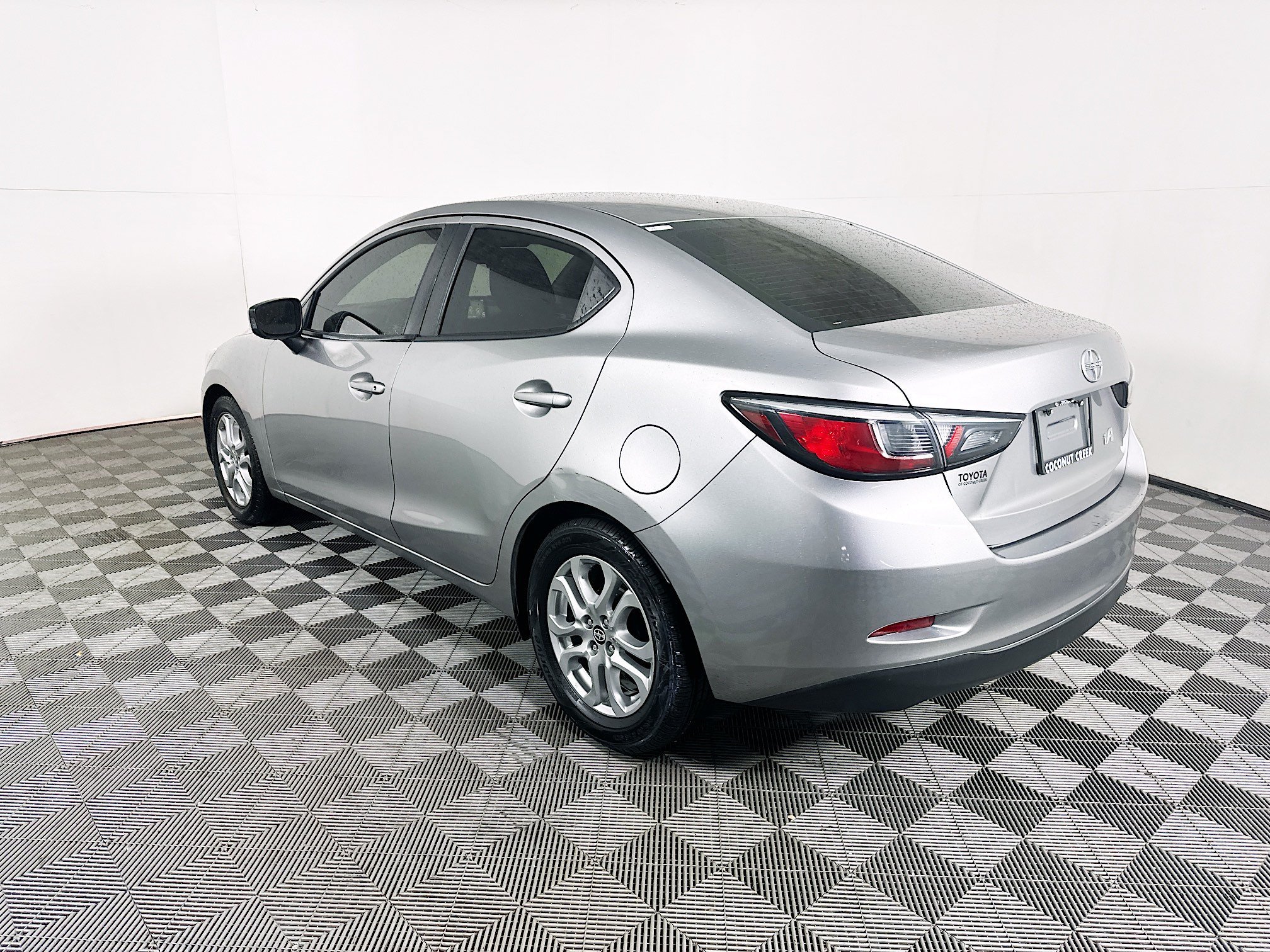 Used 2016 Sterling Scion Base image 5