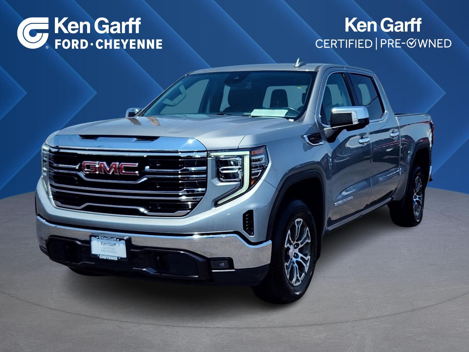 2025 GMC Sierra 4WD Crew Cab Short Box SLT's photo