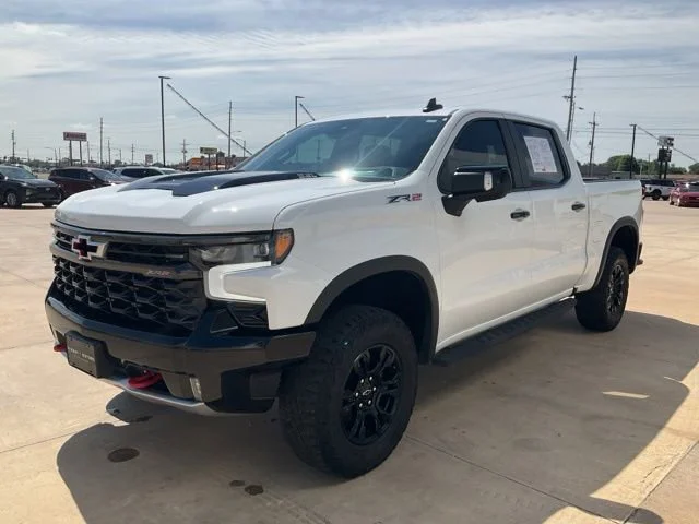 2023 Chevrolet Silverado 1500 ZR2 - Photo 38