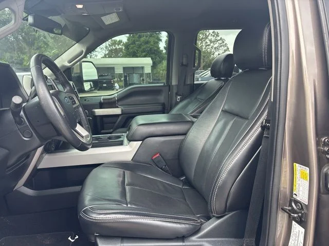 Used 2020 Gray Ford Lariat image 9