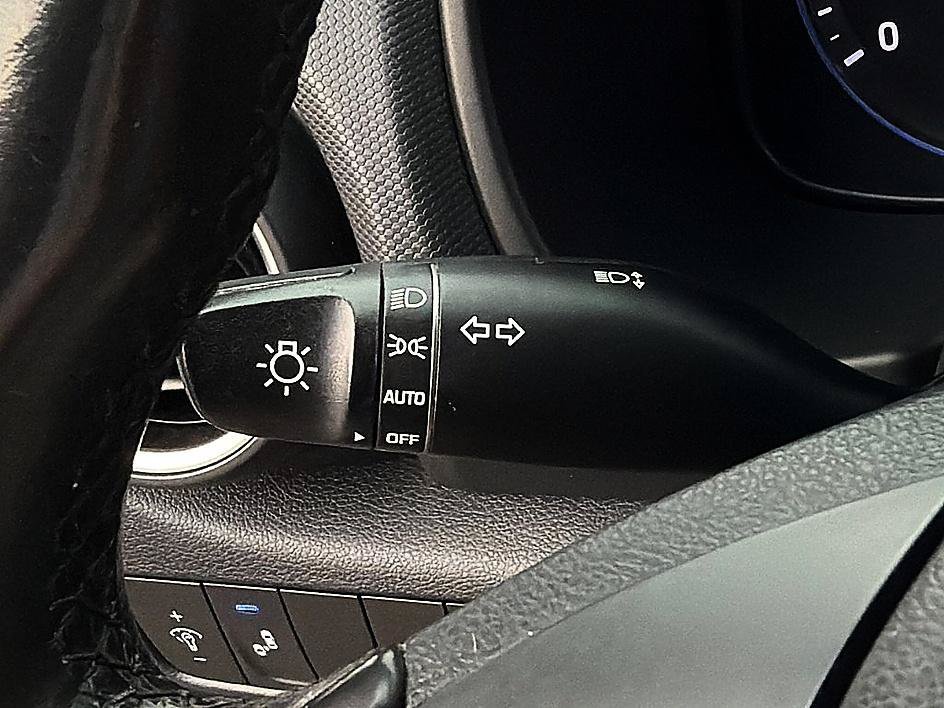Used 2019 Ultra Black Pearl Hyundai SEL image 19