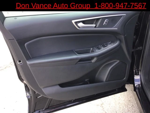 Used 2023 Black Ford SEL image 10