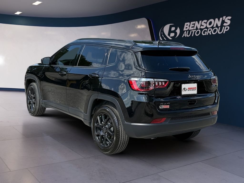 Used 2026 Black Jeep Latitude image 3