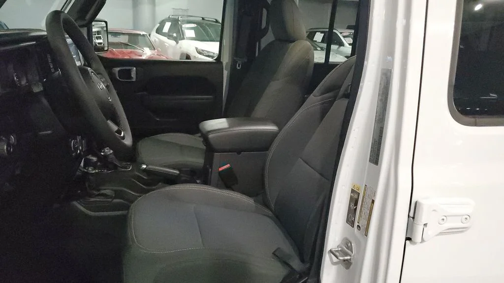 Used 2026 White Jeep Sport S image 18